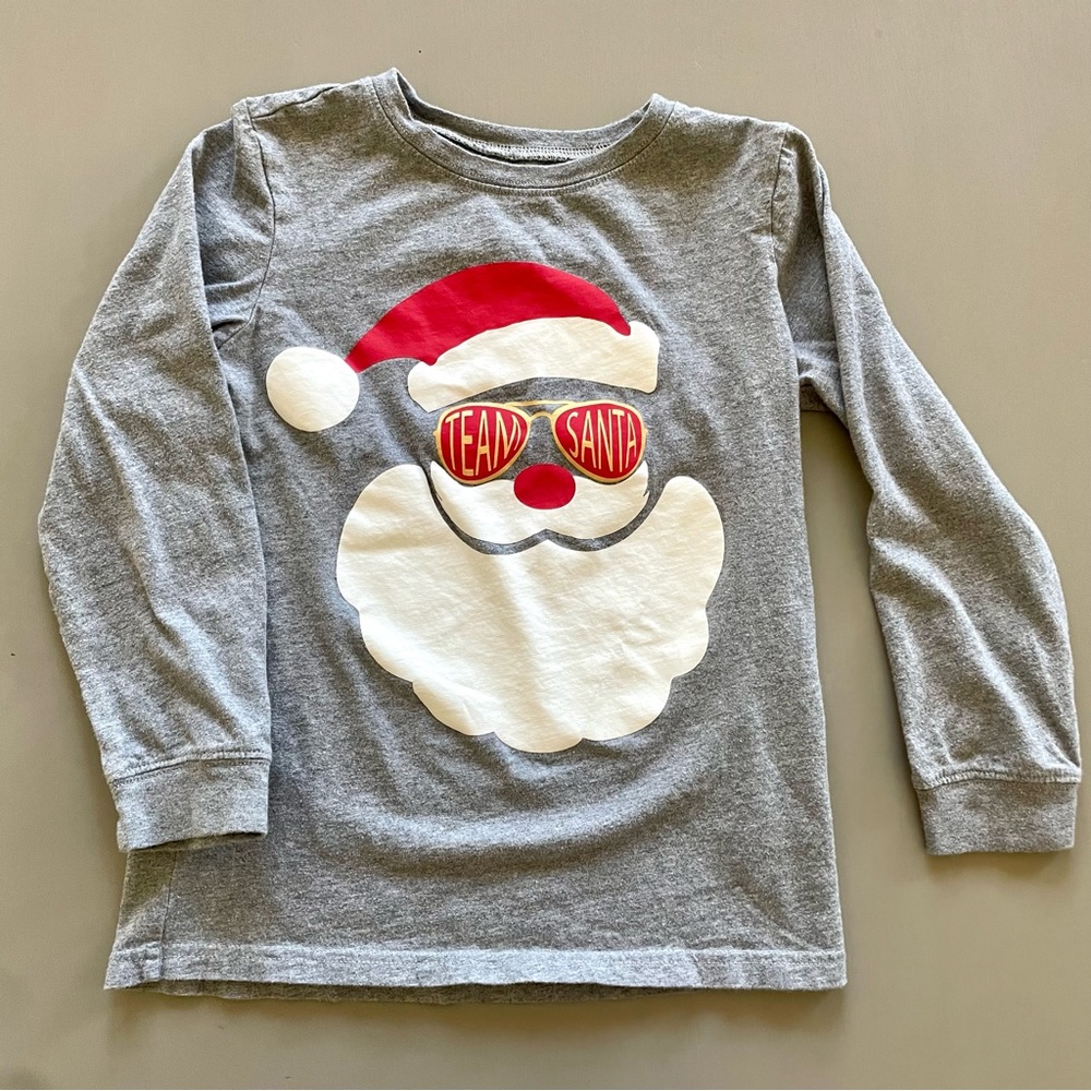 TEAM SANTA Shirt in excellent used condition. Boys size 10